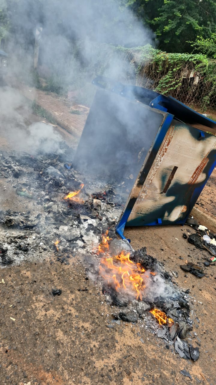 Dois containers de coleta de resíduos são incendiados esta semana em Barretos