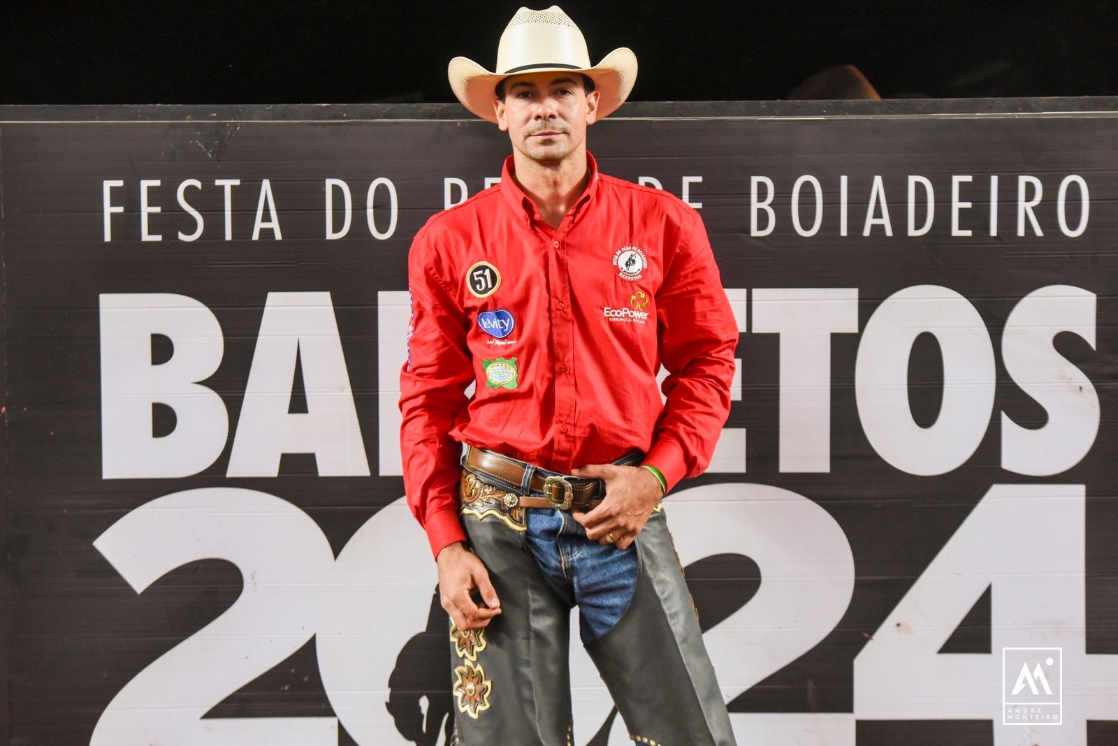 Paulista Rafael Gobato vence noite de sábado no rodeio estilo Cutiano da 69ª Festa do Peão de Barretos