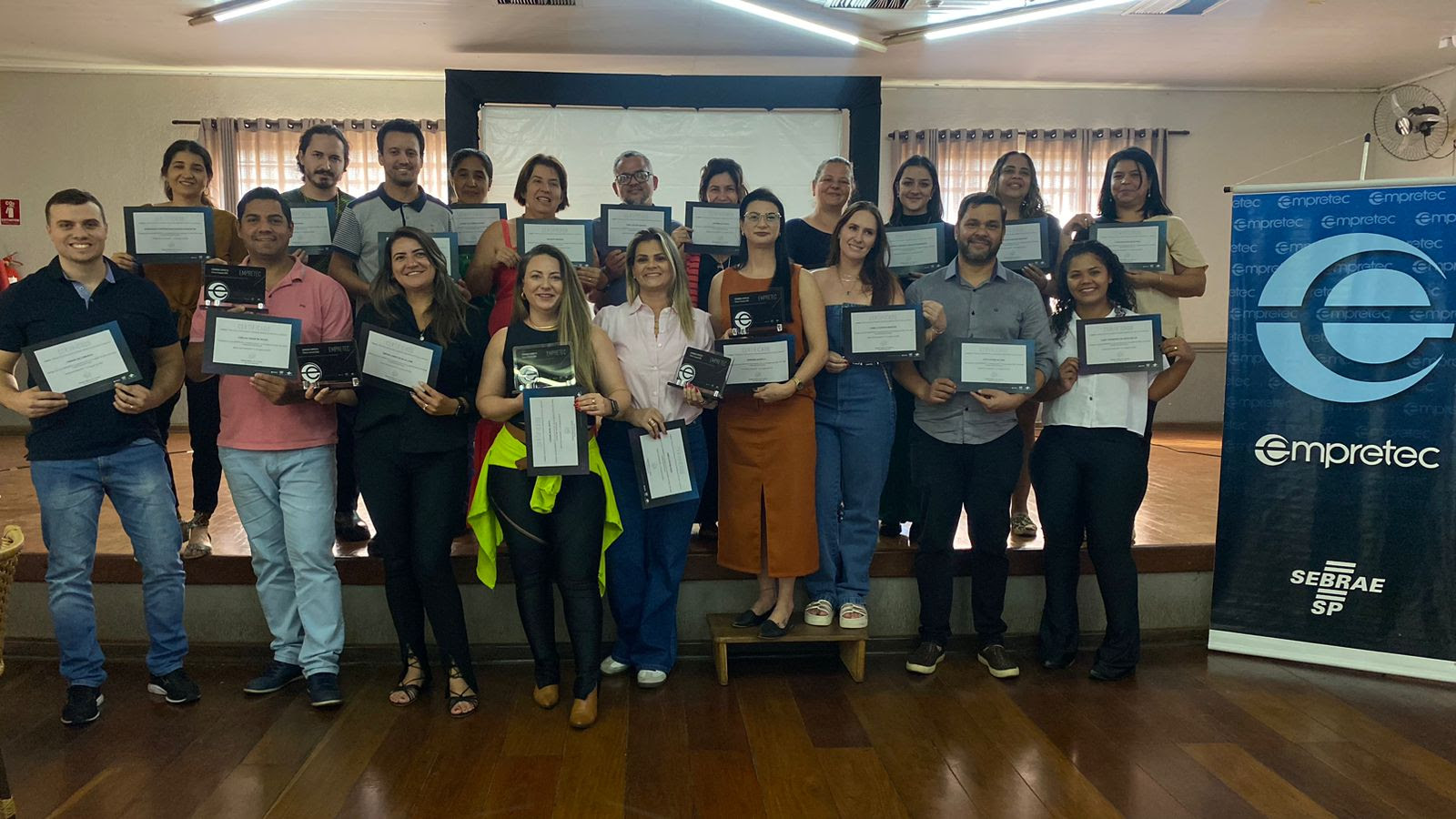 Empreendedores participam do seminário Empretec em Monte Azul Paulista