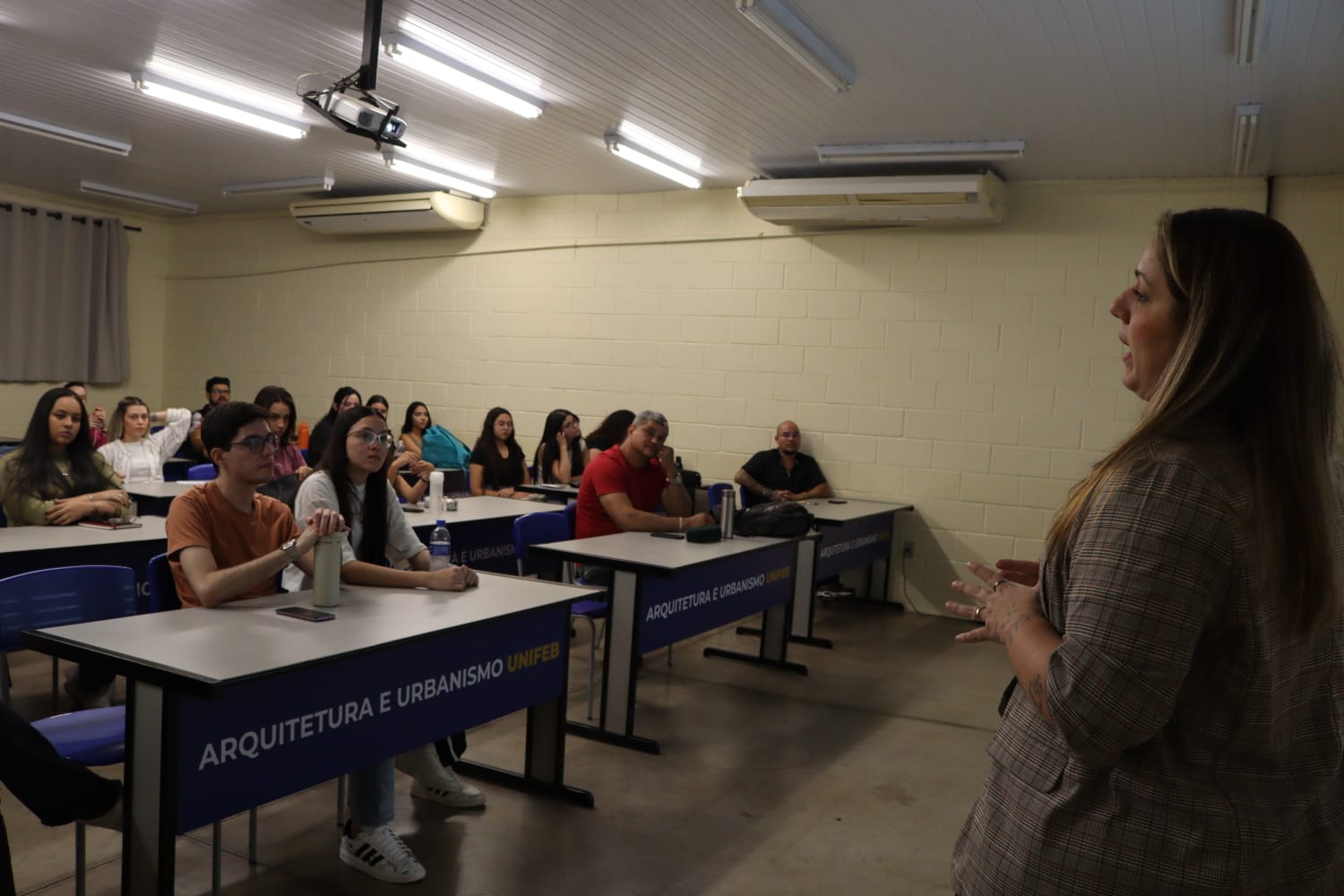 Palestra sobre Arquitetura Equestre é realizada no UNIFEB em comemoração aos 170 anos de Barretos